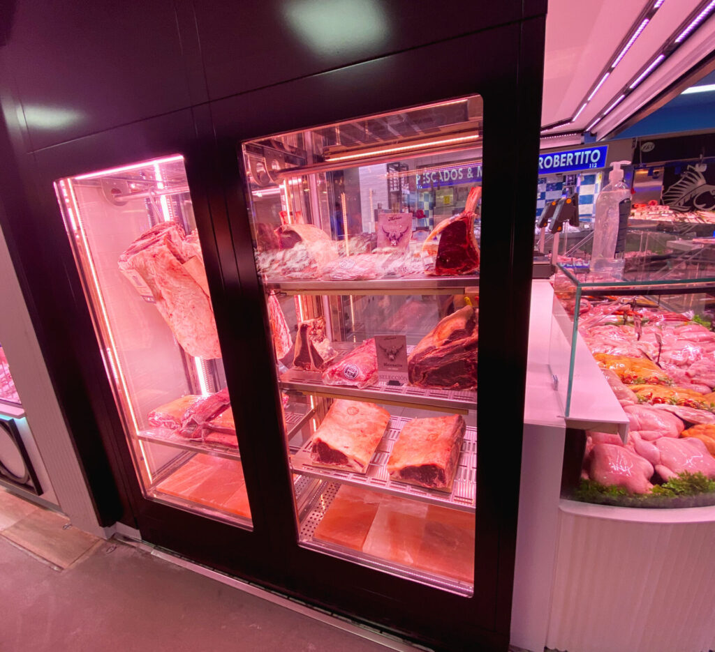 carnes-moran-camara-maduracion-ruby-vitrina-cl15-ruby-blm-a-techo-1024x935